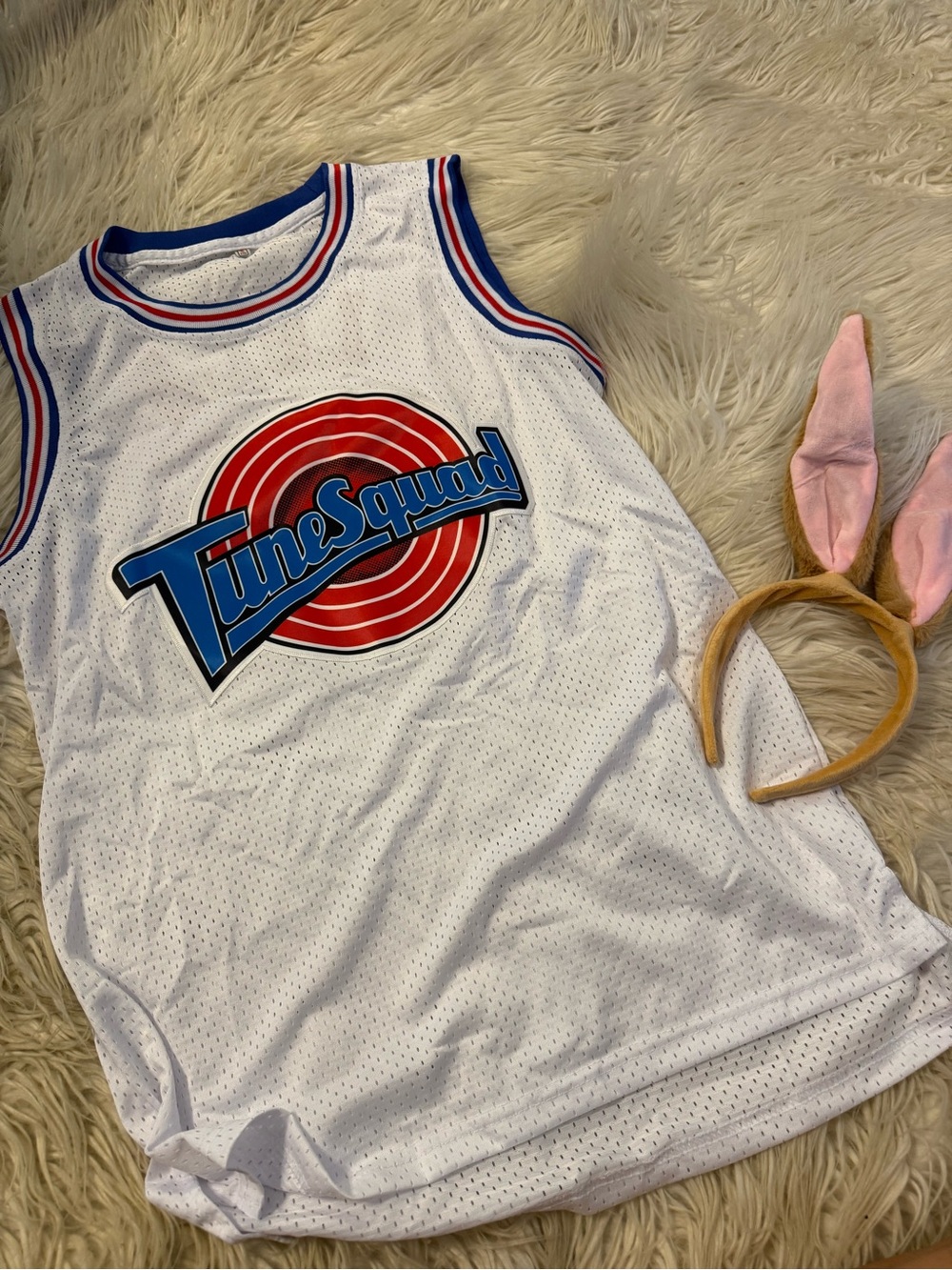 Women’s Lola bunny costume